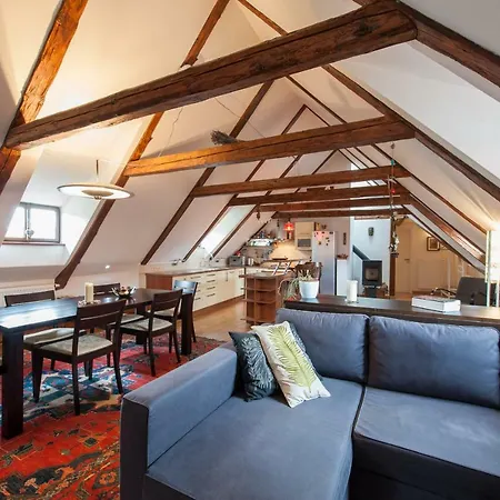 Designer Loft Apartment Cesky Krumlov